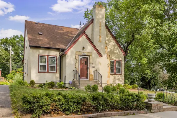 1084 Bradley Street, Saint Paul, MN 55130
