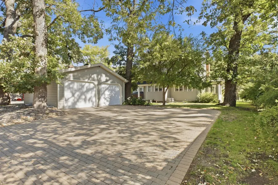 909 6th Avenue N, Saint Cloud, MN 56303 - #3