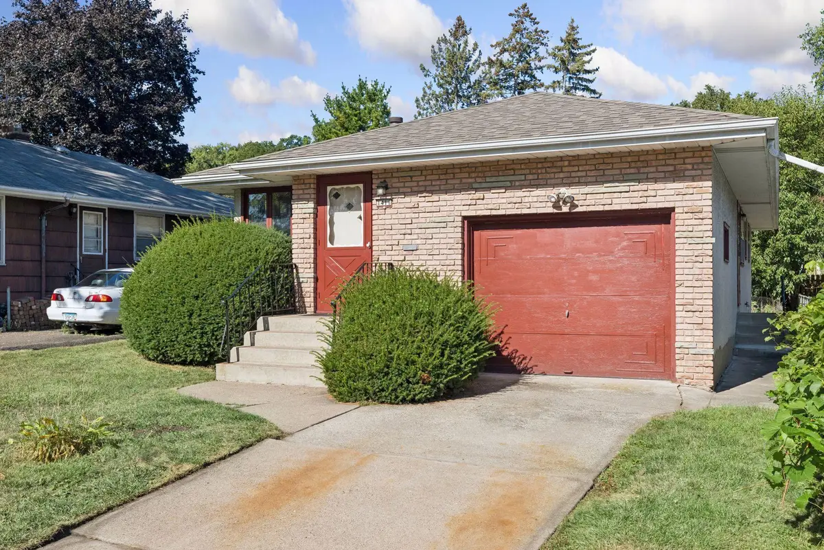 1411 Alaska Avenue, Saint Paul, MN 55116 - #1