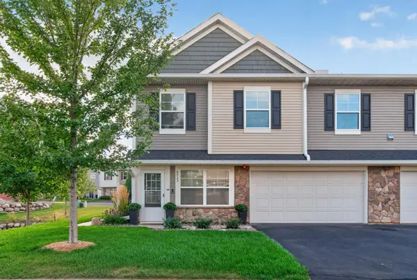 9933 5th St Lane N, Lake Elmo, MN 55042