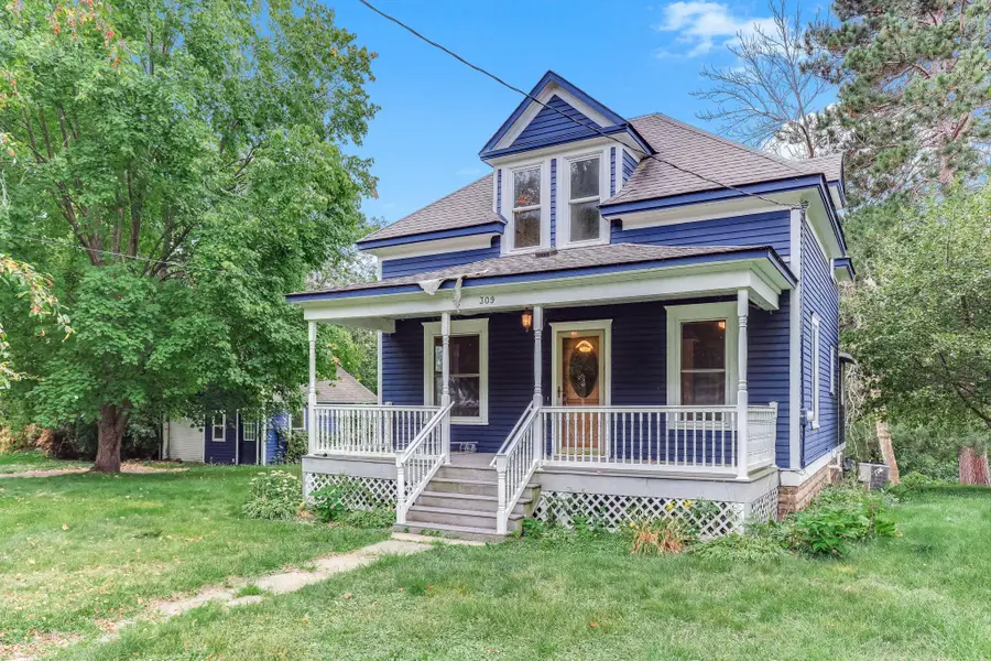 309 S Adams Street, Saint Croix Falls, WI 54024 - #3