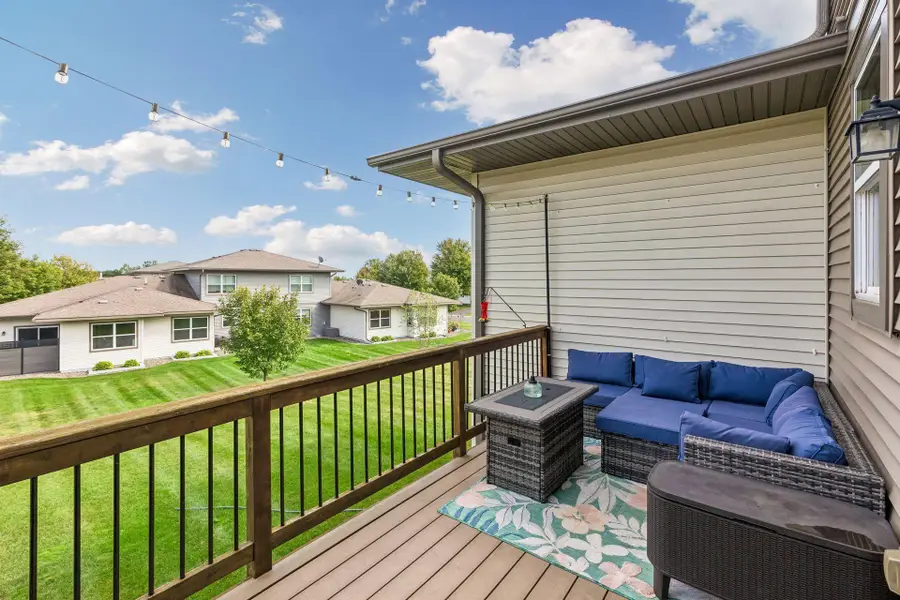 1226 Vernon Drive, Carver, MN 55315 - #3