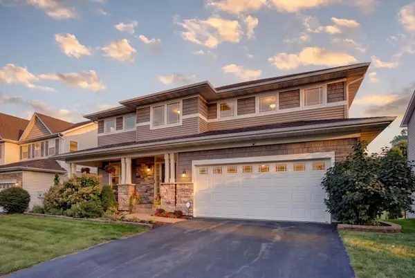 15211 Plumstone Drive, Eden Prairie, MN 55347