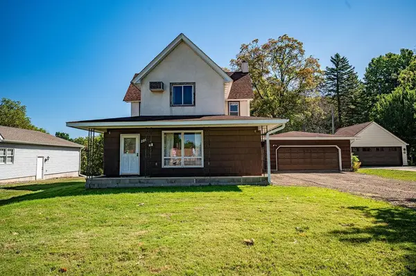 286 S Piety Street, Ellsworth, WI 54011