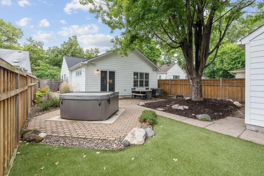5541 Vincent Avenue S, Minneapolis, MN 55410 - #2