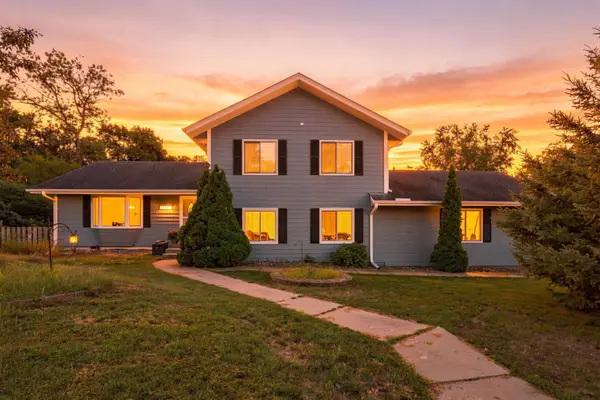 17161 S Shore Lane, Eden Prairie, MN 55346