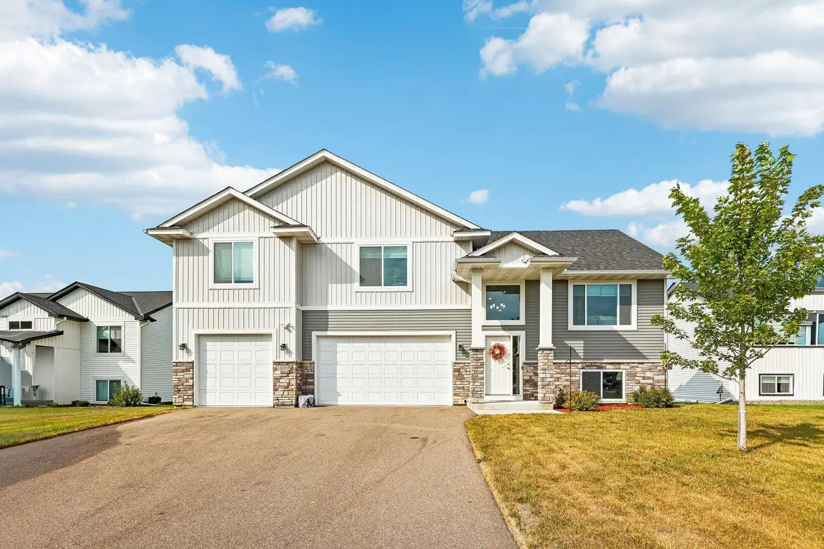 1609 11th Street Ne, Buffalo, MN 55313 - #1
