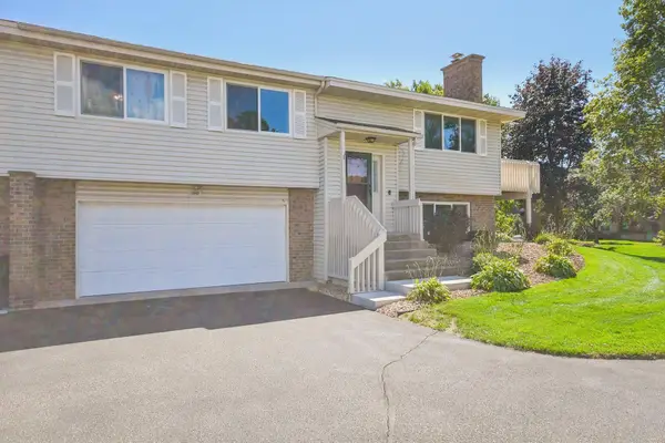 11840 Vintage Street Nw, Coon Rapids, MN 55433