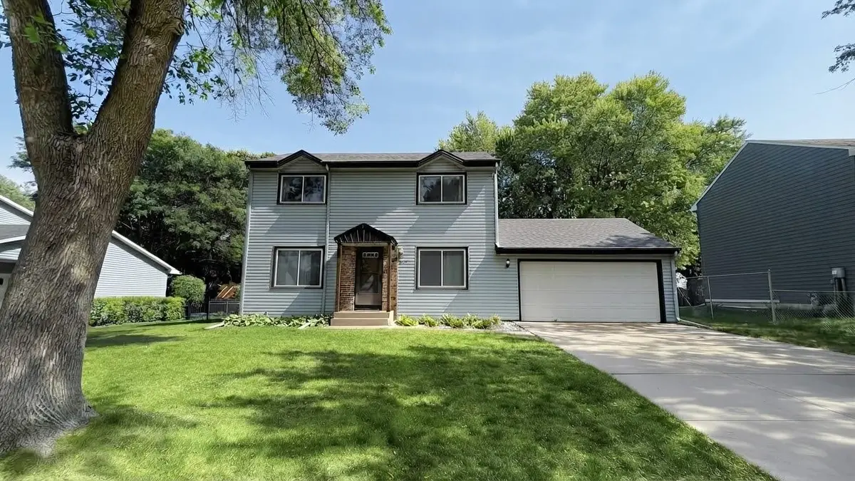 3235 Hamlet Drive, Woodbury, MN 55125 - #1