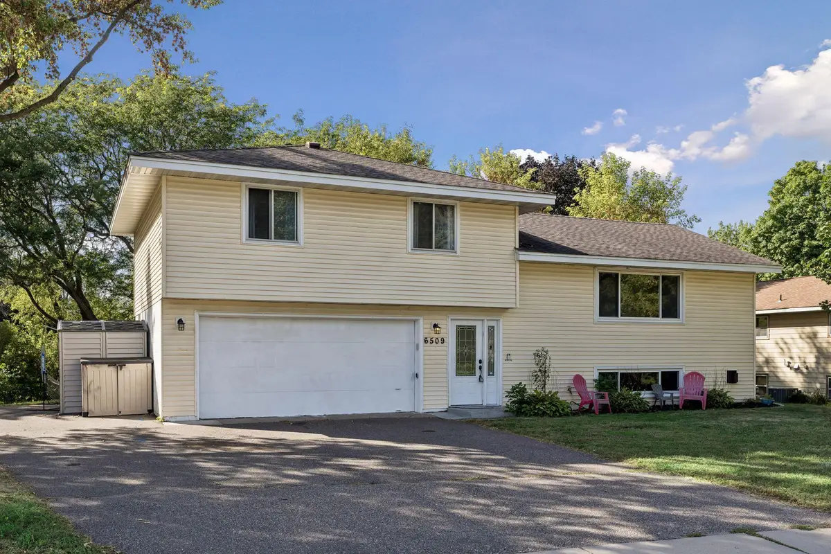 6509 Edgemont Boulevard N, Brooklyn Park, MN 55428 - #1