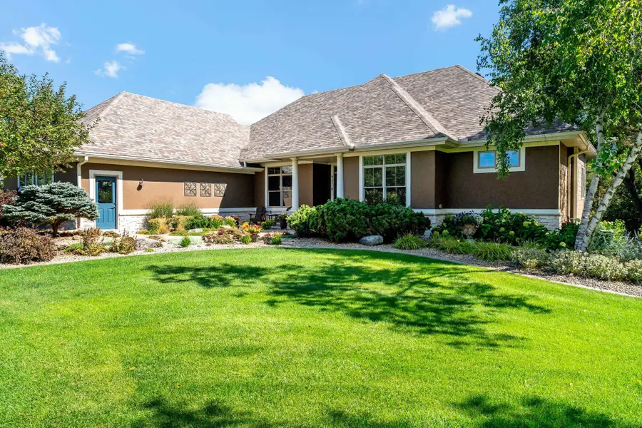9576 51st Street N, Lake Elmo, MN 55042 - #3