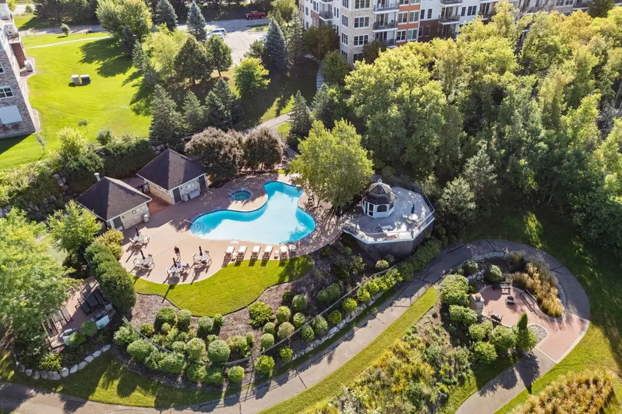 3110 N Chestnut Street #301, Chaska, MN 55318 - #2