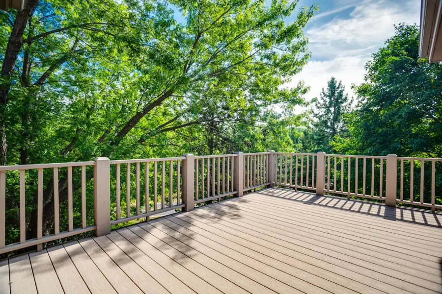 7089 Crowne Oak Road, Eden Prairie, MN 55344 - #2