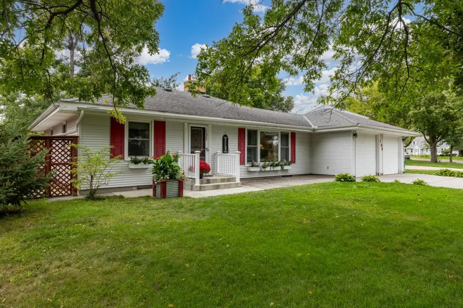 137 N Morningside Drive, Le Sueur, MN 56058 - #3
