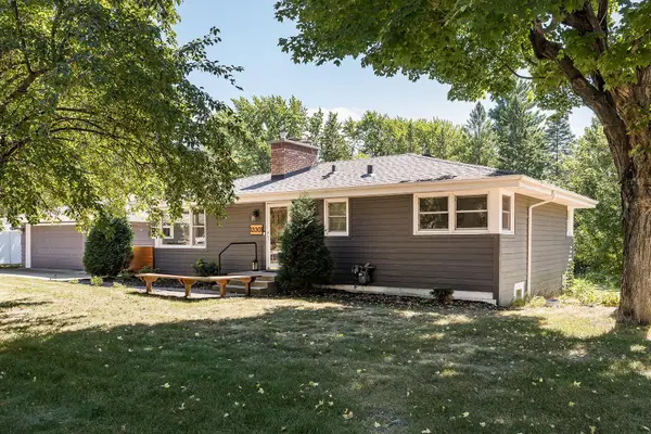 13301 Windyhill Road, Minnetonka, MN 55305