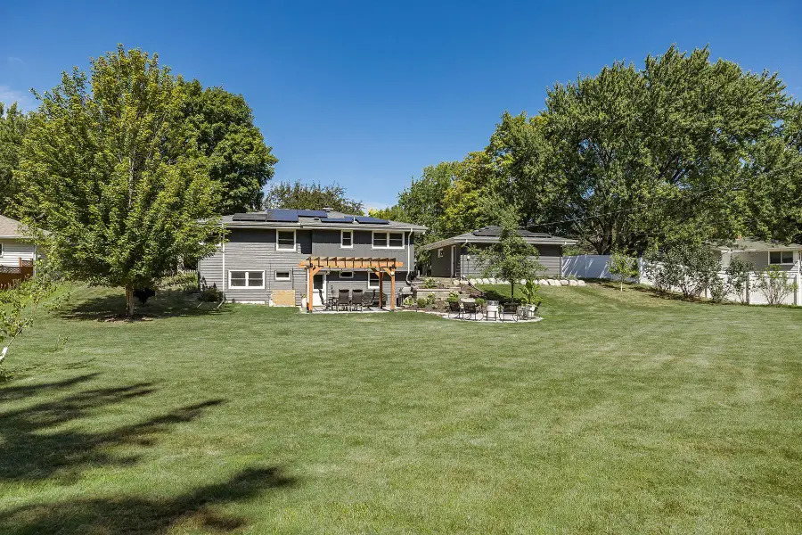 13301 Windyhill Road, Minnetonka, MN 55305 - #2