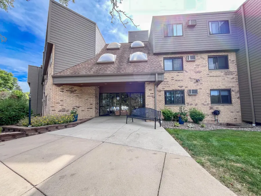 1000 41st Avenue Ne #316, Columbia Heights, MN 55421 - #2