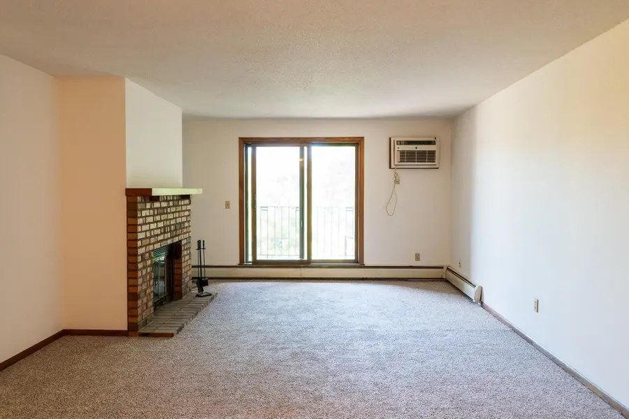 1000 41st Avenue Ne #316, Columbia Heights, MN 55421 - #3