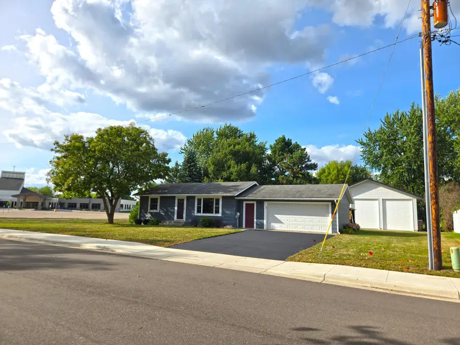 310 Highland Street W, Annandale, MN 55302 - #2