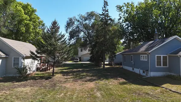 5418 Girard Avenue N, Brooklyn Center, MN 55430