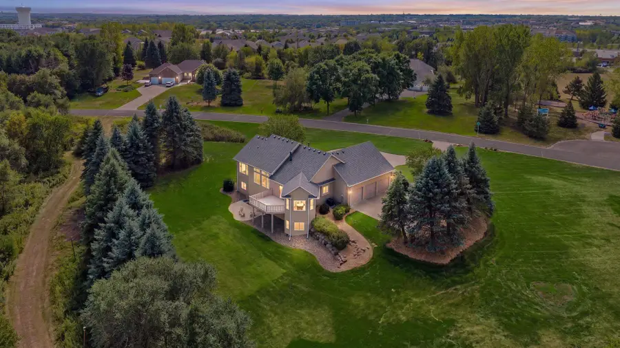 755 Jasmine Avenue N, Lake Elmo, MN 55042 - #2
