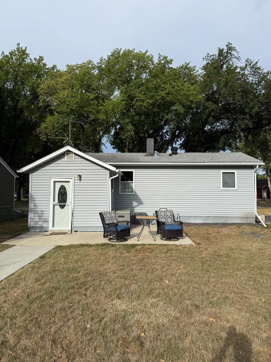 1605 9th Street N, Fargo, ND 58102 - #3