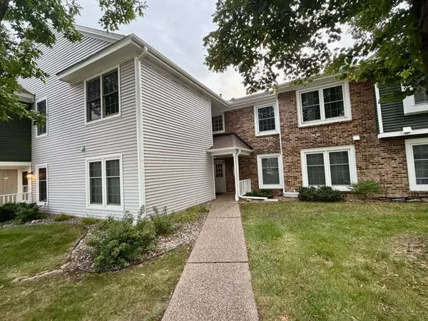 10966 Quebec Avenue S, Bloomington, MN 55438