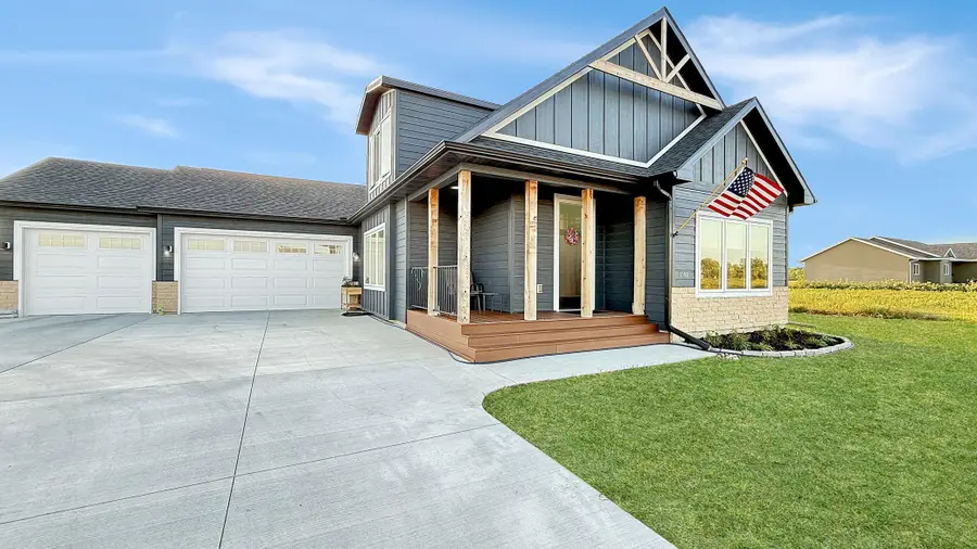 1508 Ellis Avenue, Marshall, MN 56258 - #3