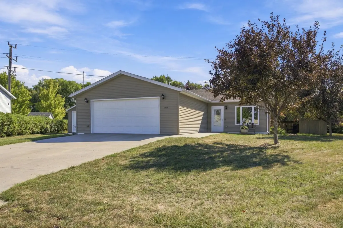 1706 12th Street N, Wahpeton, ND 58075 - #1