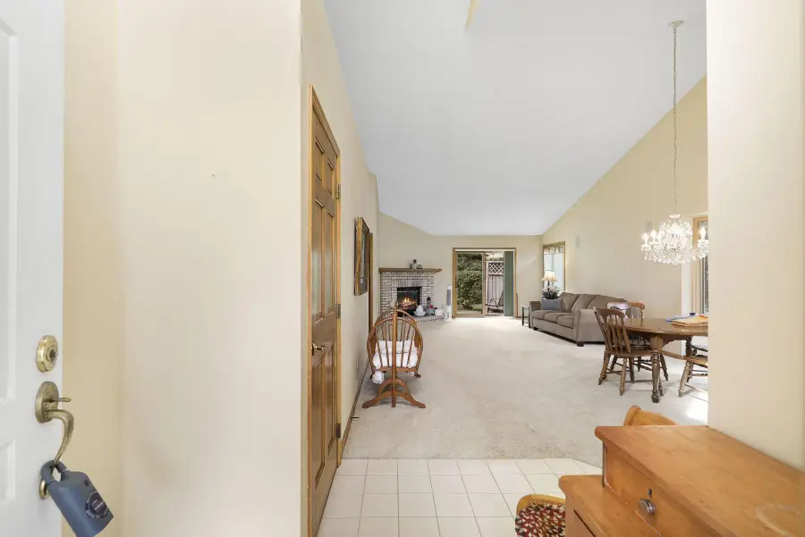 5611 Dunlap Avenue N, Shoreview, MN 55126 - #2