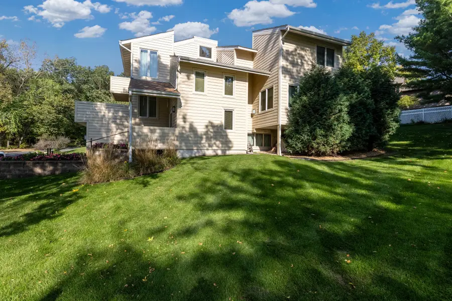 9409 Yukon Avenue S, Bloomington, MN 55438 - #3