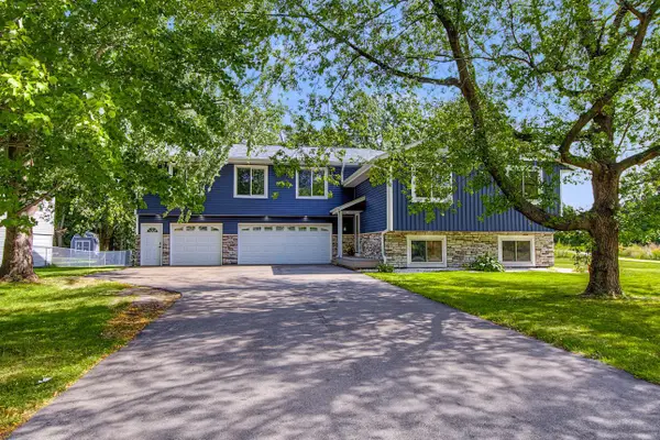3066 Greenbrier Street, Little Canada, MN 55117