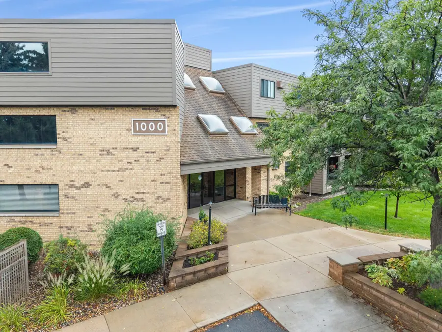 1000 41st Avenue Ne #315, Columbia Heights, MN 55421 - #3