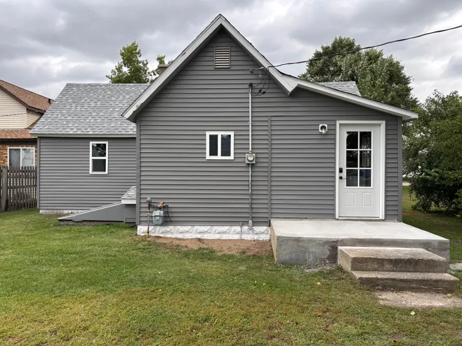 106 South Street W, Eagle Bend, MN 56446 - #3