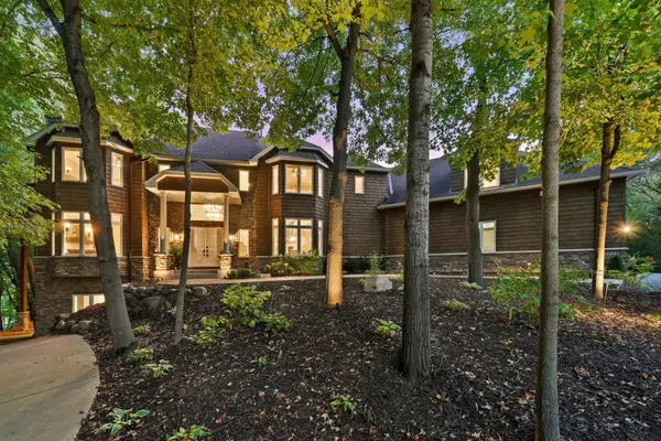 1525 6th Avenue N, Orono, MN 55356