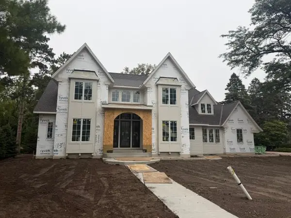 11044 Bell Oaks Estate Road, Eden Prairie, MN 55347