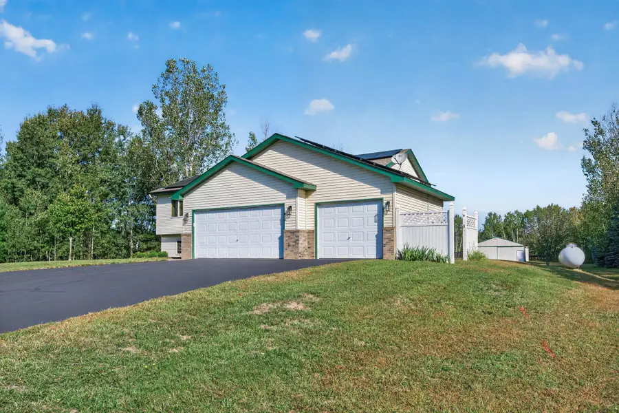853 236th Avenue Nw, Saint Francis, MN 55070 - #3
