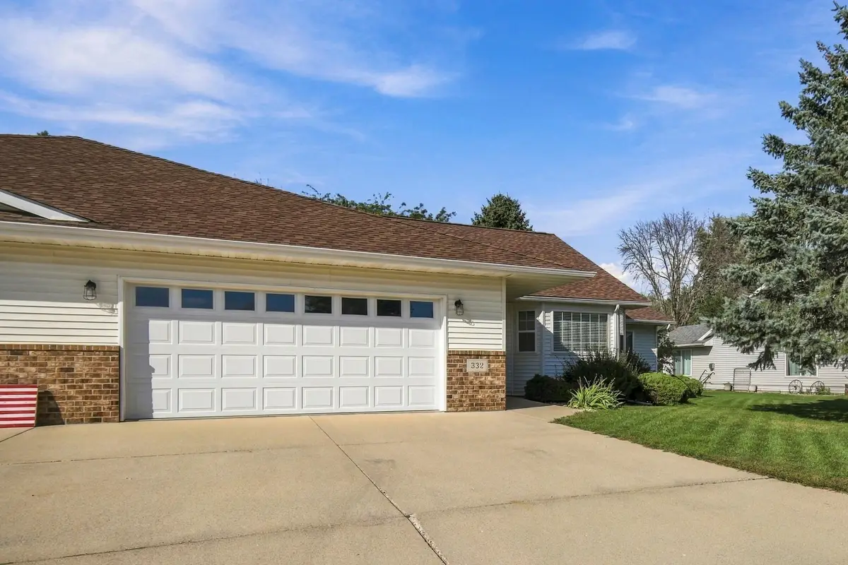 332 4th Street Sw, Blooming Prairie, MN 55917 - #1