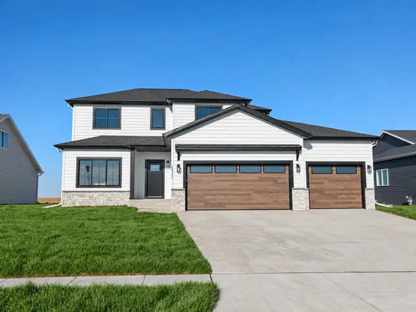 10227 Concord Drive S, Horace, ND 58047