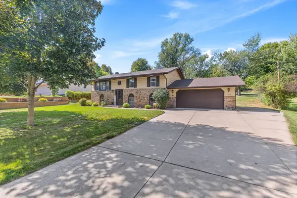 7917 Mount Curve Boulevard, Brooklyn Park, MN 55445
