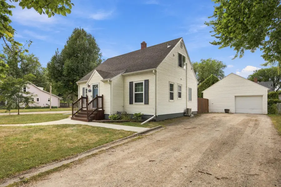 601 11th Street N, Moorhead, MN 56560 - #3