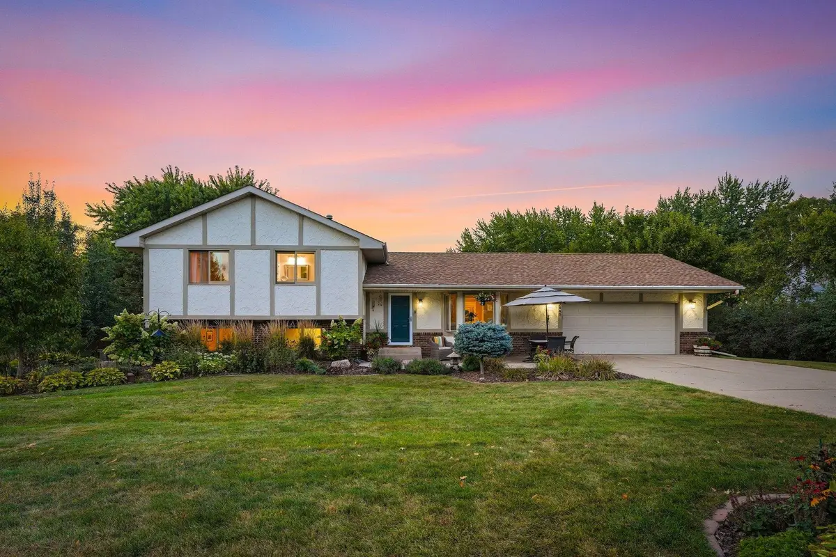 2080 Kelzer Pond Drive, Victoria, MN 55386 - #1