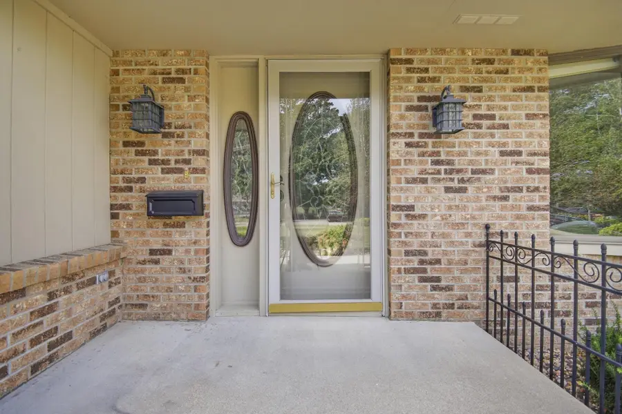402 24th Street Sw, Austin, MN 55912 - #3