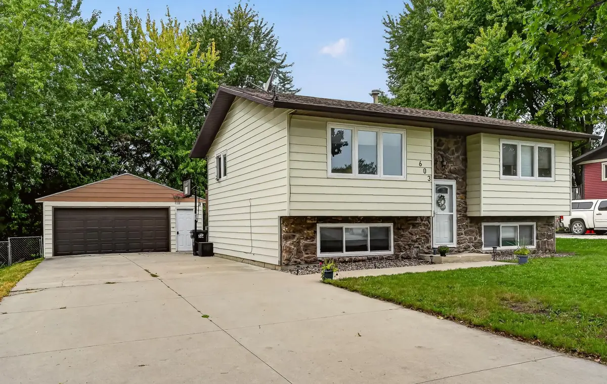 603 5th Avenue Ne, Kasson, MN 55944 - #1