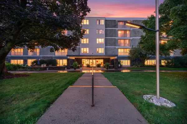 6450 York Avenue S #207, Edina, MN 55435