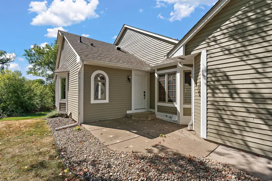 978 Winterberry Drive, Woodbury, MN 55125 - #2