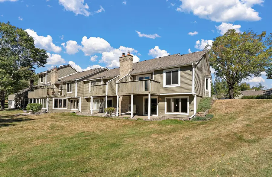 978 Winterberry Drive, Woodbury, MN 55125 - #3