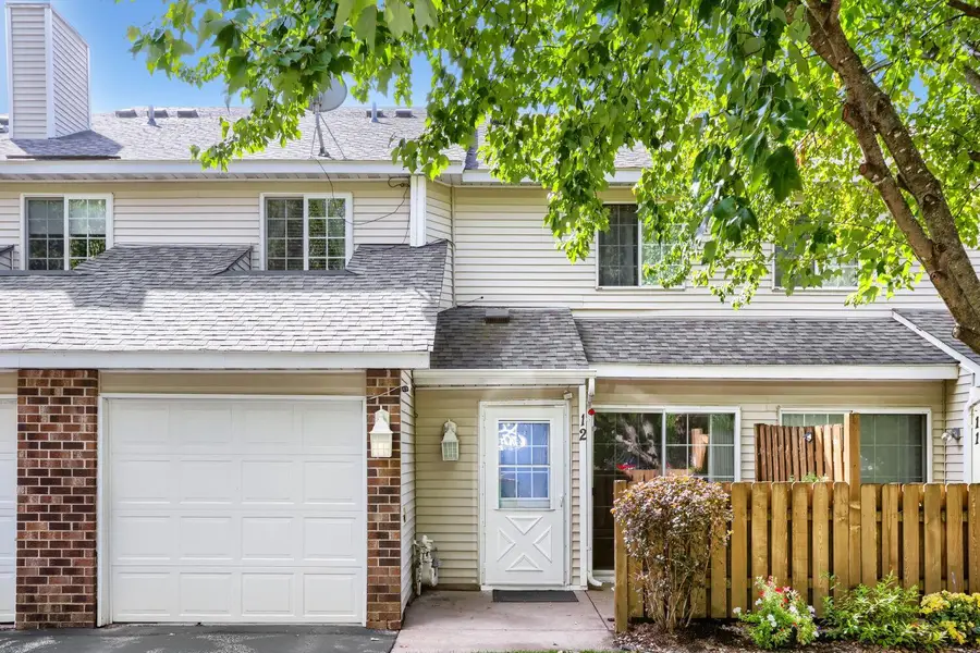 7026 19th Street N #12, Oakdale, MN 55128 - #2