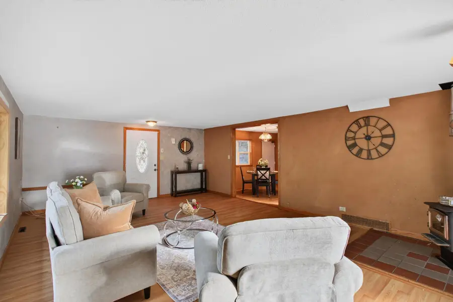 2308 Hadley Avenue N, Oakdale, MN 55128 - #2
