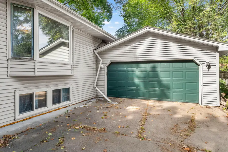 324 11th Avenue Sw, Cambridge, MN 55008 - #2